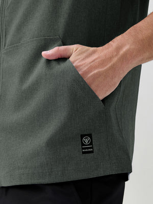 Water Resistant Sleeveless Hooded Jacket With Pockets